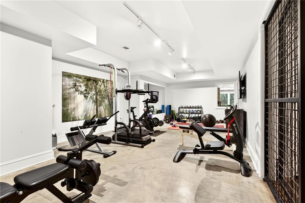 5759 Riverside Drive Atlanta, GA 30327 - Photo 38 of 46