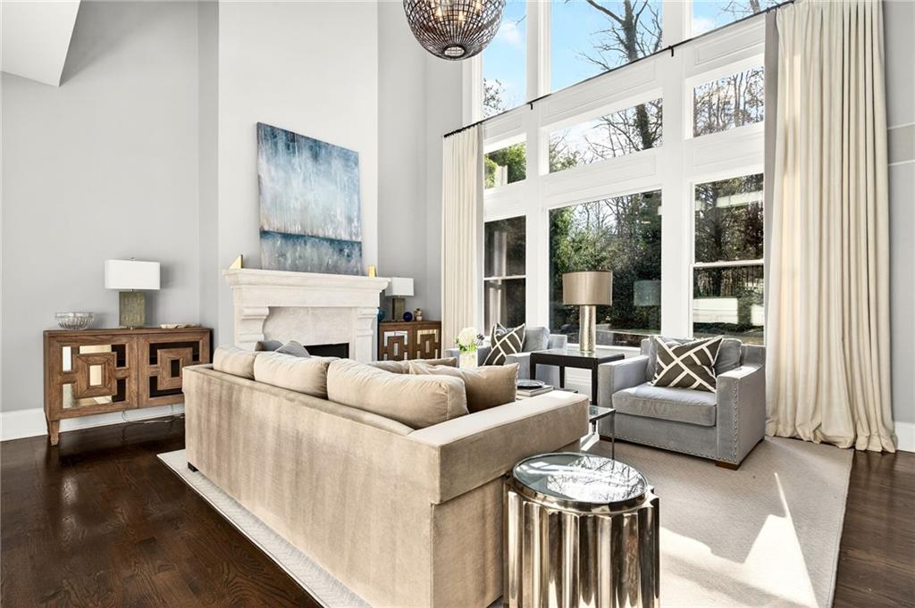 5759 Riverside Drive Atlanta, GA 30327 - Photo 7 of 46