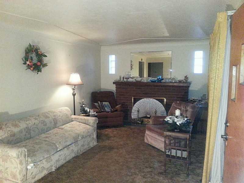 2329 Monroeville Road Monroeville, PA 15146 - Photo 2 of 4 Living Room.