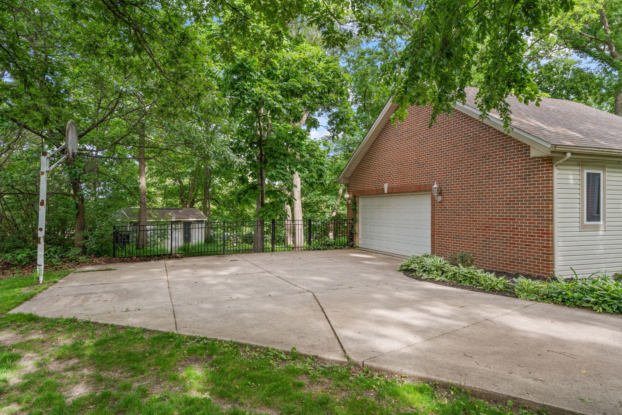 12227 South Williams Court Crown Point, IN 46307 - Photo 48 of 68 2048x1365