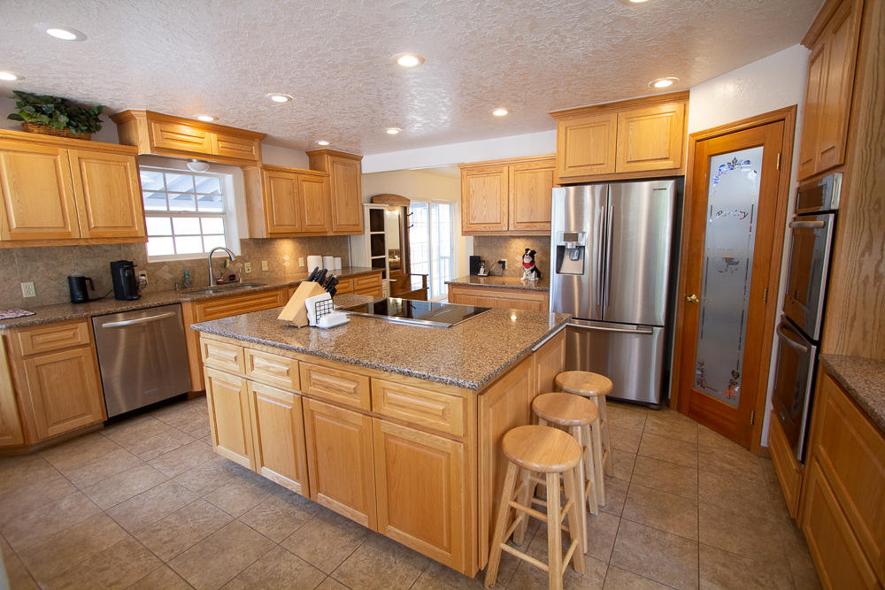 9254 Old Fort Road Klamath Falls, OR 97601 - Photo 15 of 62 8