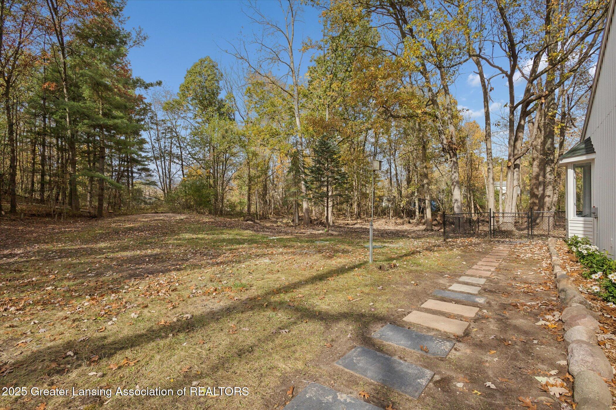 9595 East State Road Haslett, MI 48840 - Photo 37 of 47 36-9595-State-Rd-WindowStill-Photography