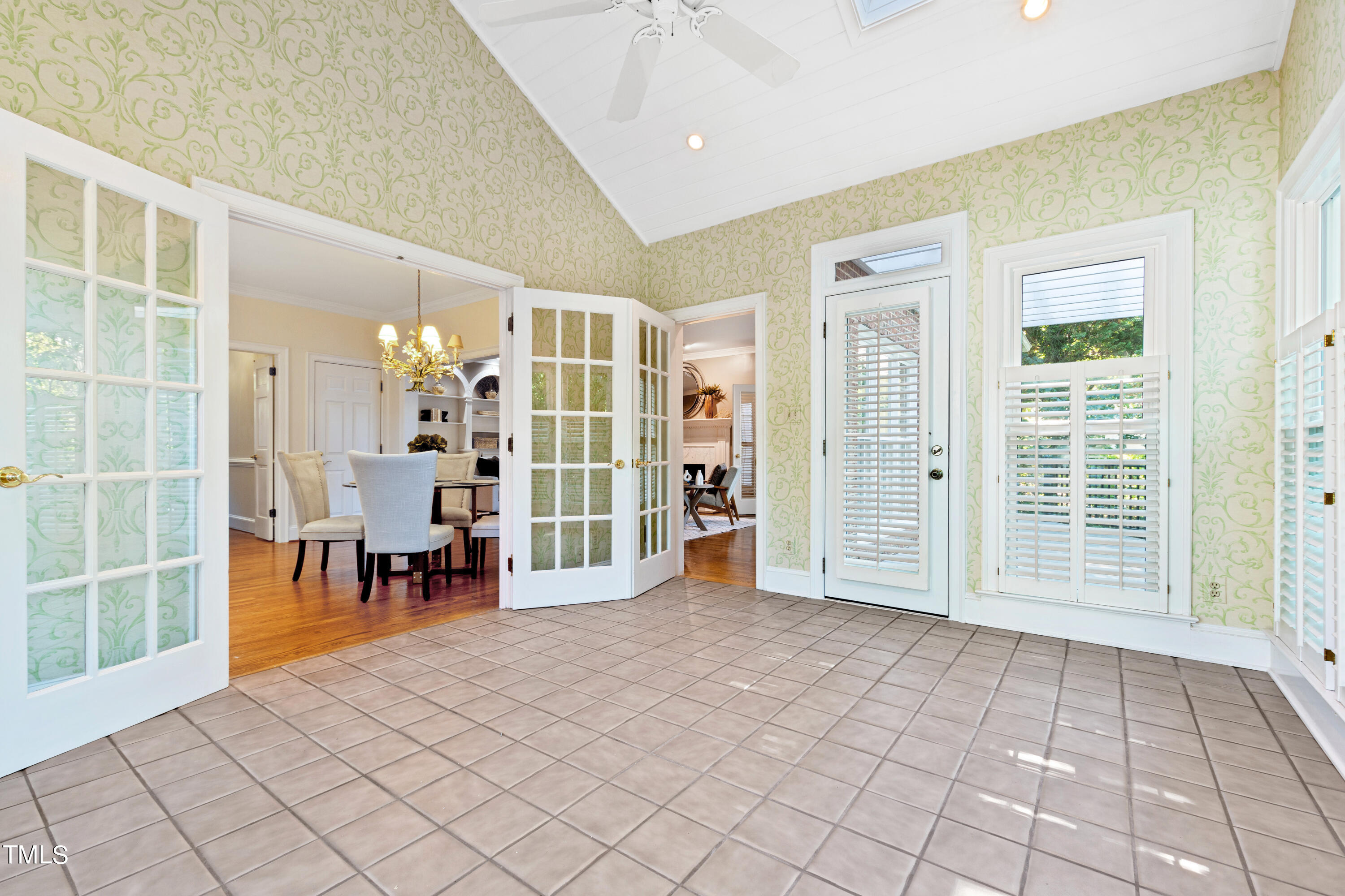 605 Chalfant Court Raleigh, NC 27607 - Photo 18 of 37 a view of livingroom with furniture and window