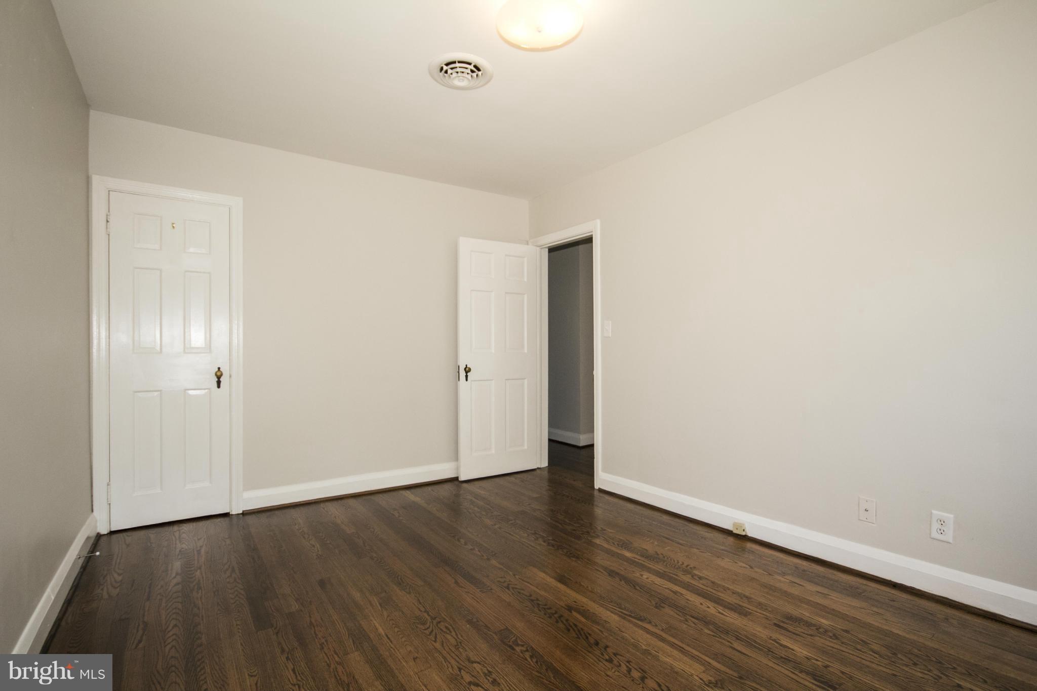 258 Ridge Avenue Towson, MD 21286 - Photo 15 of 24 Bedroom 2