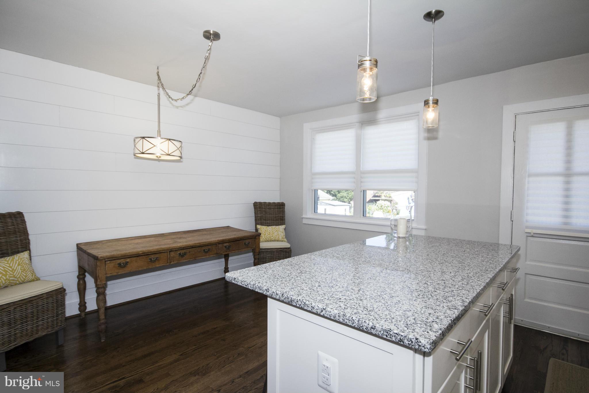 258 Ridge Avenue Towson, MD 21286 - Photo 8 of 24 Dining Room