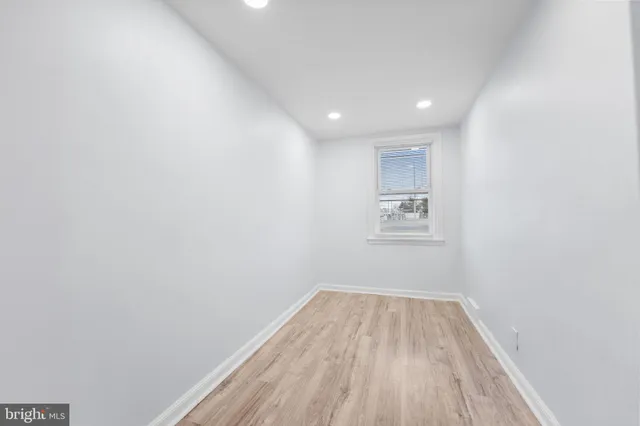 $240,000 | 17 Folcroft Avenue, Folcroft, PA 19032