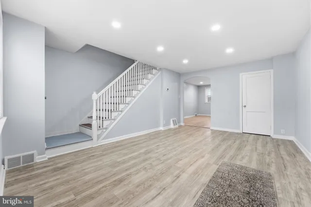 $240,000 | 17 Folcroft Avenue, Folcroft, PA 19032