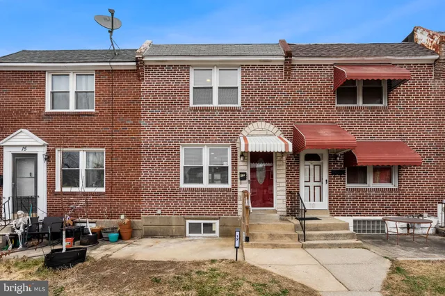 $240,000 | 17 Folcroft Avenue, Folcroft, PA 19032
