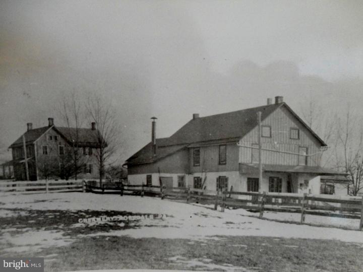 2315 Rosedale Road Quakertown, PA 18951 - Photo 22 of 25 Barn