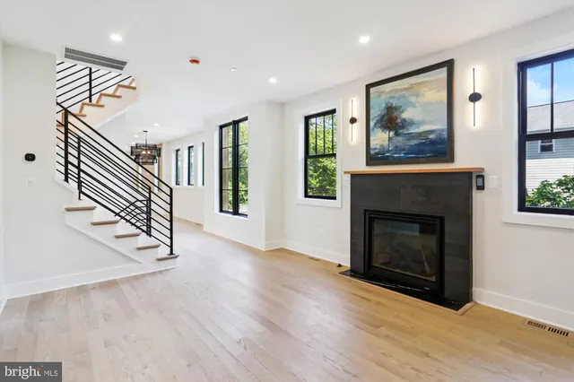 $1,950,000 | 6701 Allegheny Avenue, Takoma Park, MD 20912