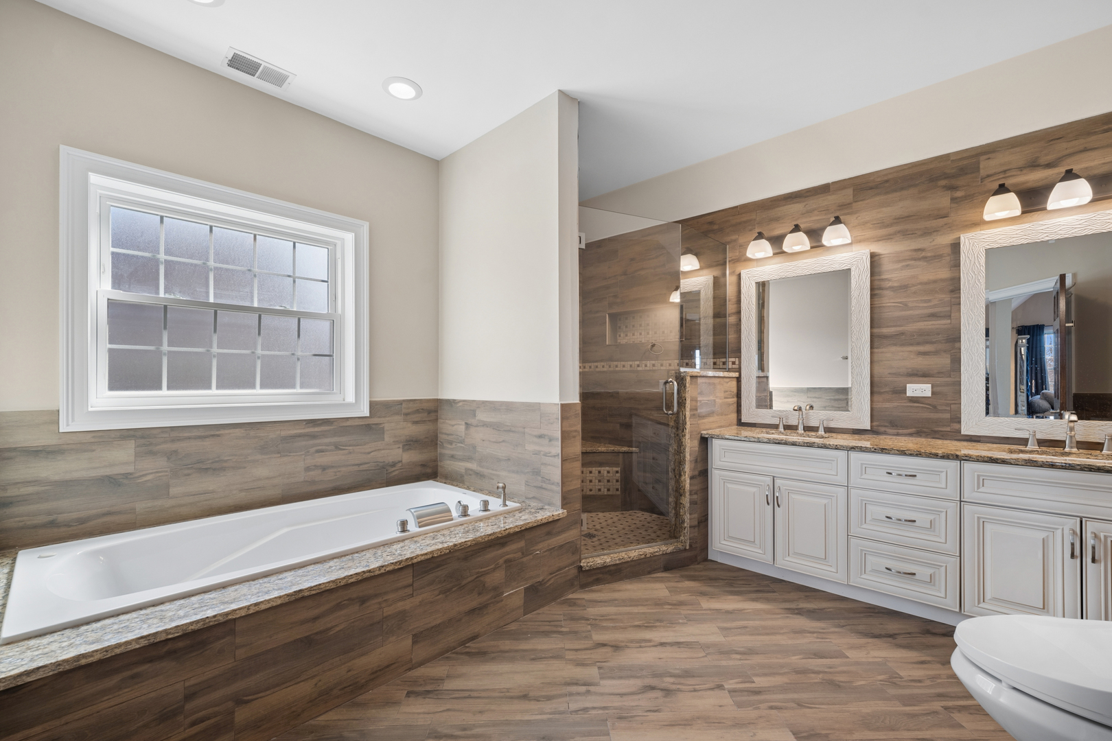 940 Freeman Road Hoffman Estates, IL 60192 - Photo 20 of 37