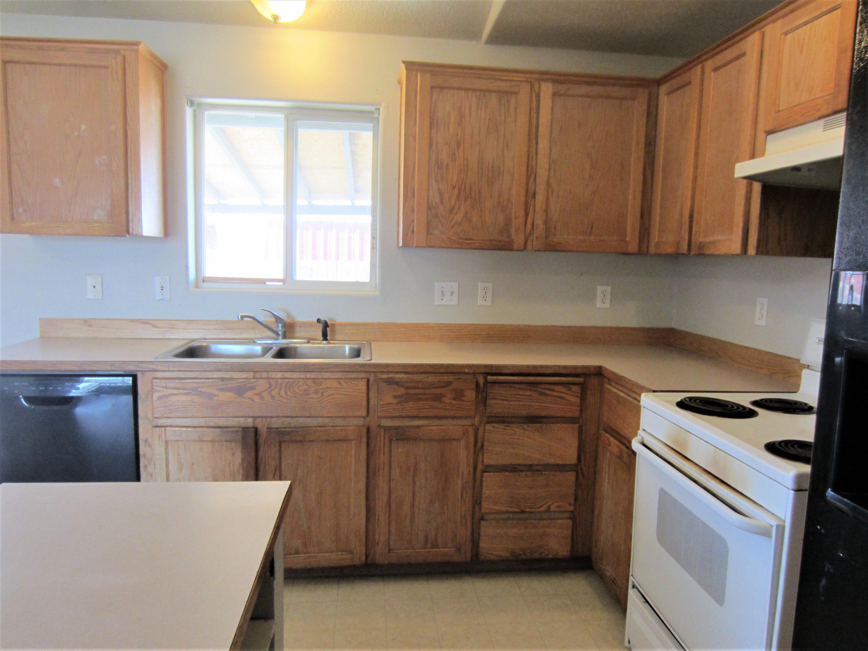 2149 Northeast Yellowpine Road Prineville, OR 97754 - Photo 7 of 20 IMG_4554
