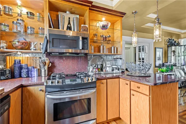 $639,900 | 314 Columbus Avenue, Pawtucket, RI 02861