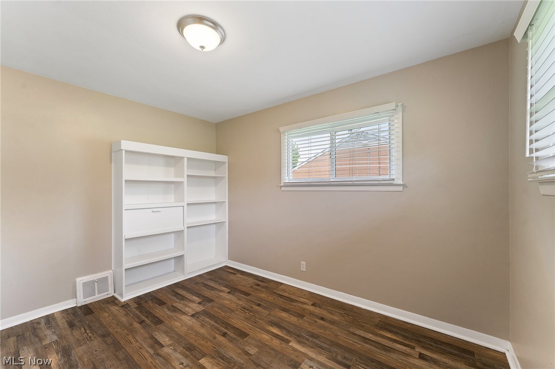 309 North Road Southeast Warren, OH 44484 - Photo 15 of 22 Gallery Image 15