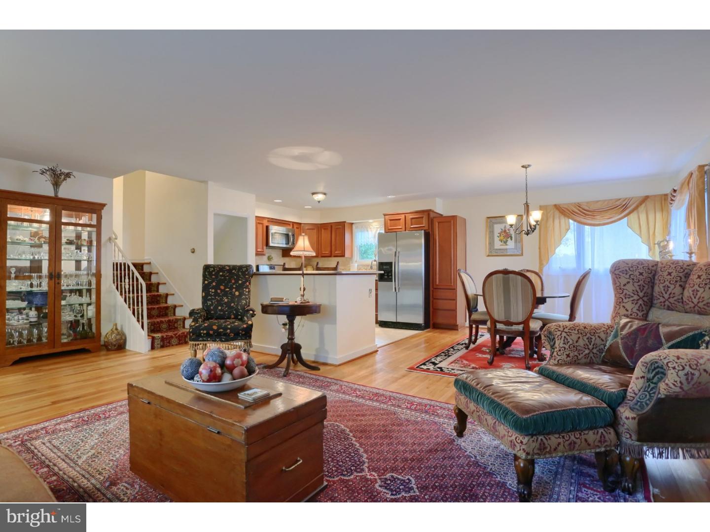 138 Elizabeth Drive Sinking Spring, PA 19608 - Photo 3 of 25