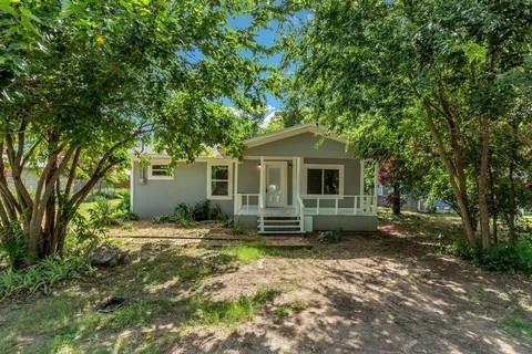 110 North Hillside Street Red Oak, TX 75154 - Photo 22 of 25 View of front of house
