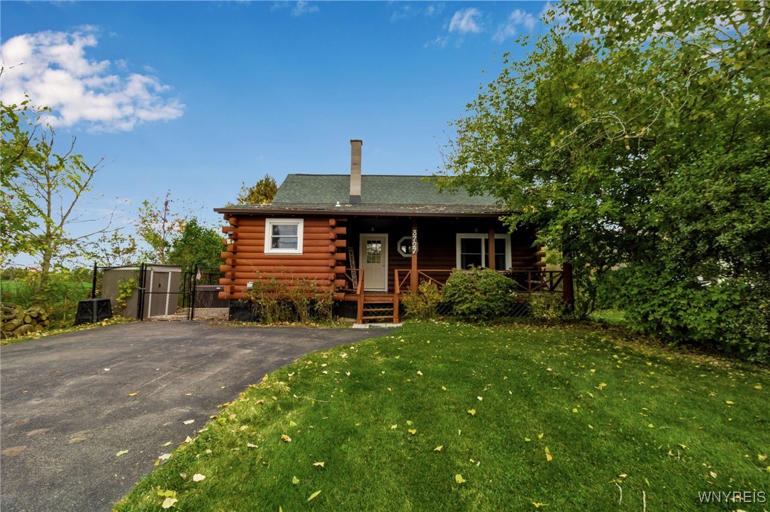 3727 Youngstown Road Wilson, NY 14172 - Photo 2 of 40