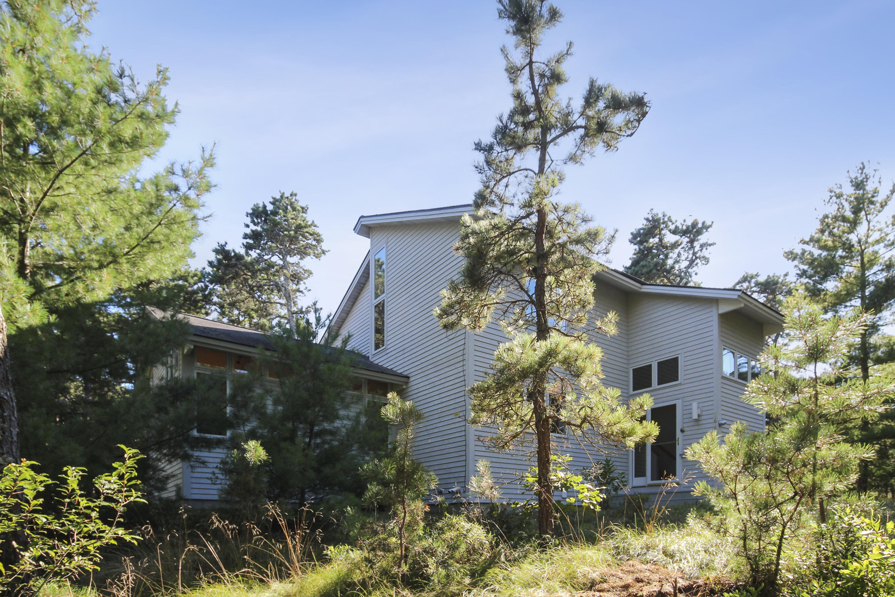 164 Long Pond Road Wellfleet, MA 02667 - Photo 33 of 33 front view of a house