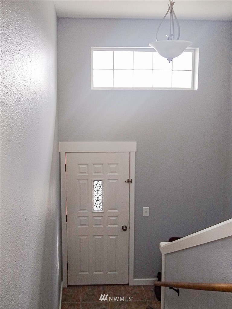 9332 Goodrich Road Southeast Moses Lake, WA 98837 - Photo 2 of 38 Gallery Image 2