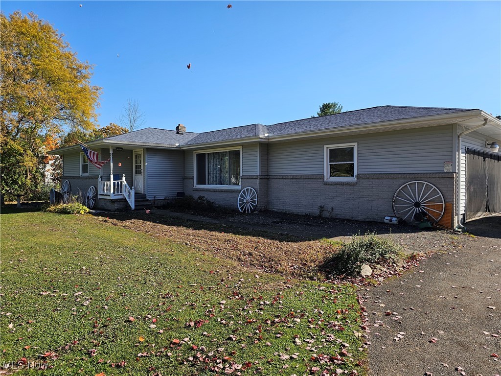 11841 Bean Road Chardon, OH 44024 - Photo 2 of 49 angled view
