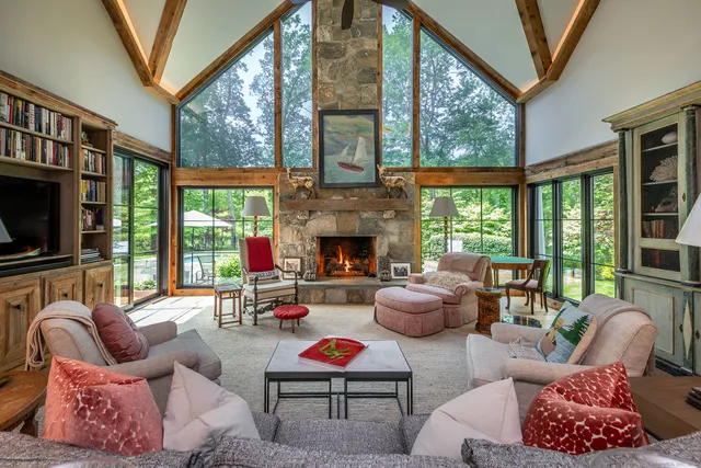 $4,150,000 | 8 Heritage Island Road, New Fairfield, CT 06812