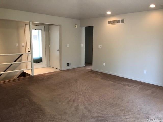 45714 Spagnuolo Road Macomb, MI 48044 - Photo 4 of 19 5.jpg