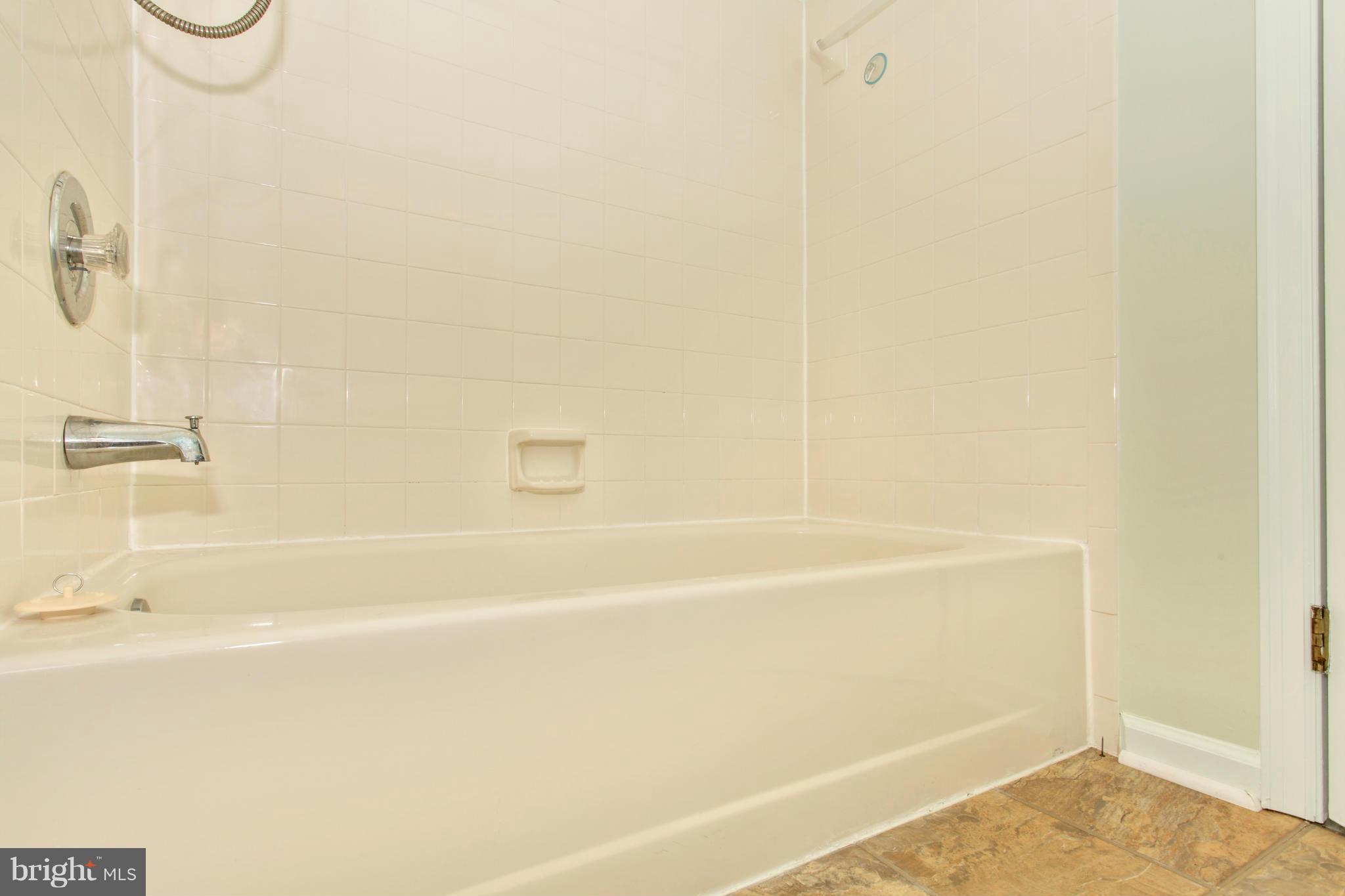8317 Painted Rock Road Columbia, MD 21045 - Photo 22 of 30 Bath