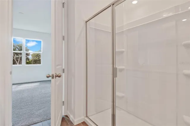 $349,982 | 733 Lake Dell Drive, Dundee, FL 33838