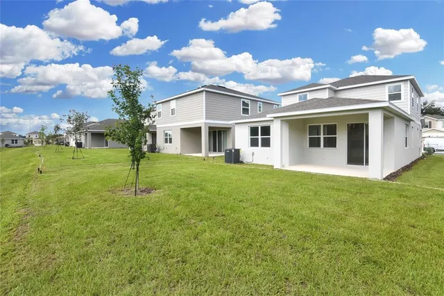 $349,982 | 733 Lake Dell Drive, Dundee, FL 33838