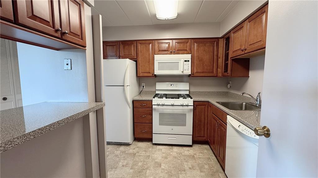 5 Bayard Road, Unit 907 Pittsburgh, PA 15213 - Photo 12 of 38 Gallery Image 12