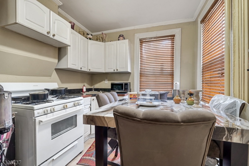 14 Crown Street Bloomfield, NJ 07003 - Photo 15 of 27