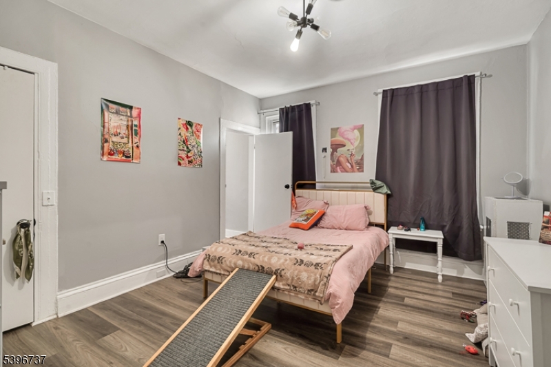 14 Crown Street Bloomfield, NJ 07003 - Photo 18 of 27