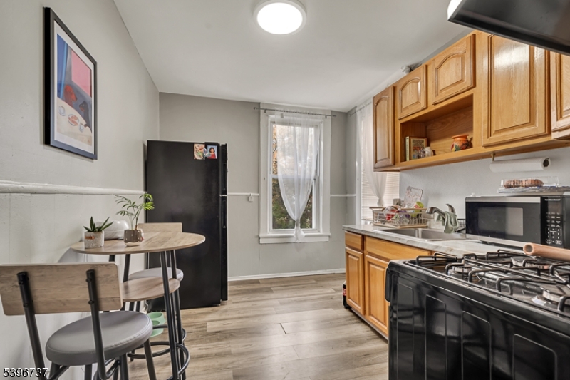 14 Crown Street Bloomfield, NJ 07003 - Photo 19 of 27