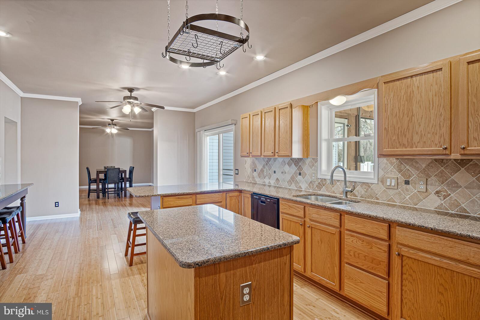 124 Barnsboro Road Sewell, NJ 08080 - Photo 4 of 43 Gallery Image 4