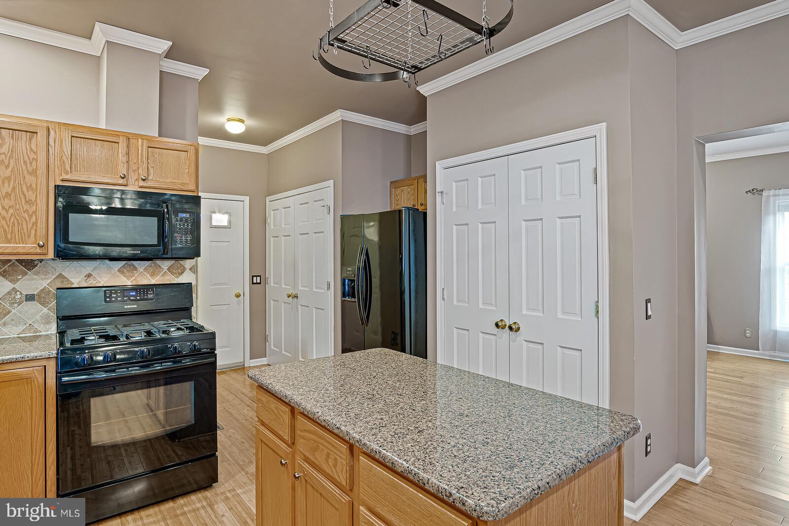 124 Barnsboro Road Sewell, NJ 08080 - Photo 6 of 43 Gallery Image 6