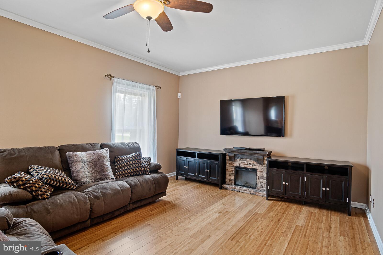 124 Barnsboro Road Sewell, NJ 08080 - Photo 9 of 43 Gallery Image 9