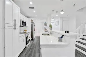 $3,600 | 833 Northwest 81st Avenue, Unit 4, Plantation, FL 33324
