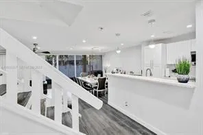 $3,600 | 833 Northwest 81st Avenue, Unit 4, Plantation, FL 33324