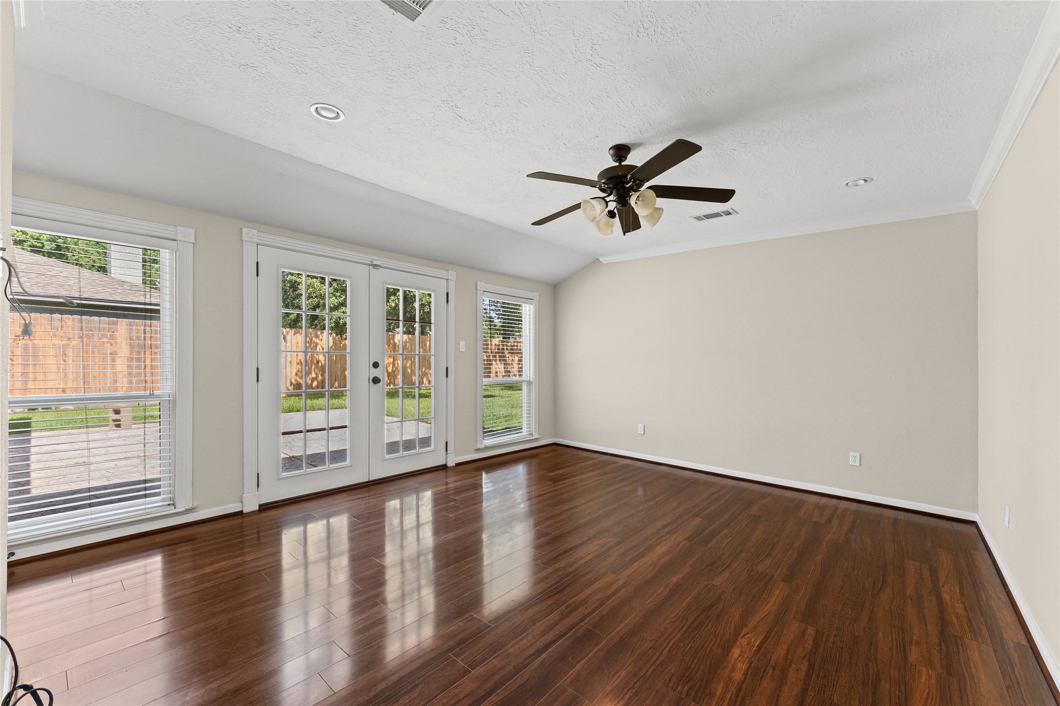 3202 Greenham Court Spring, TX 77388 - Photo 7 of 19