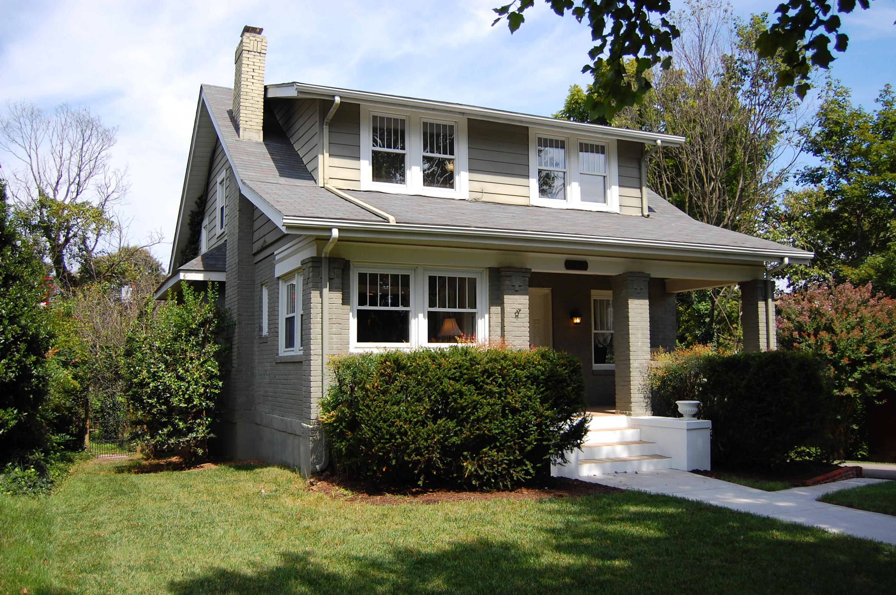 1815 Blenheim Road Southwest Roanoke, VA 24015 - Photo 1 of 40 DSC_1478