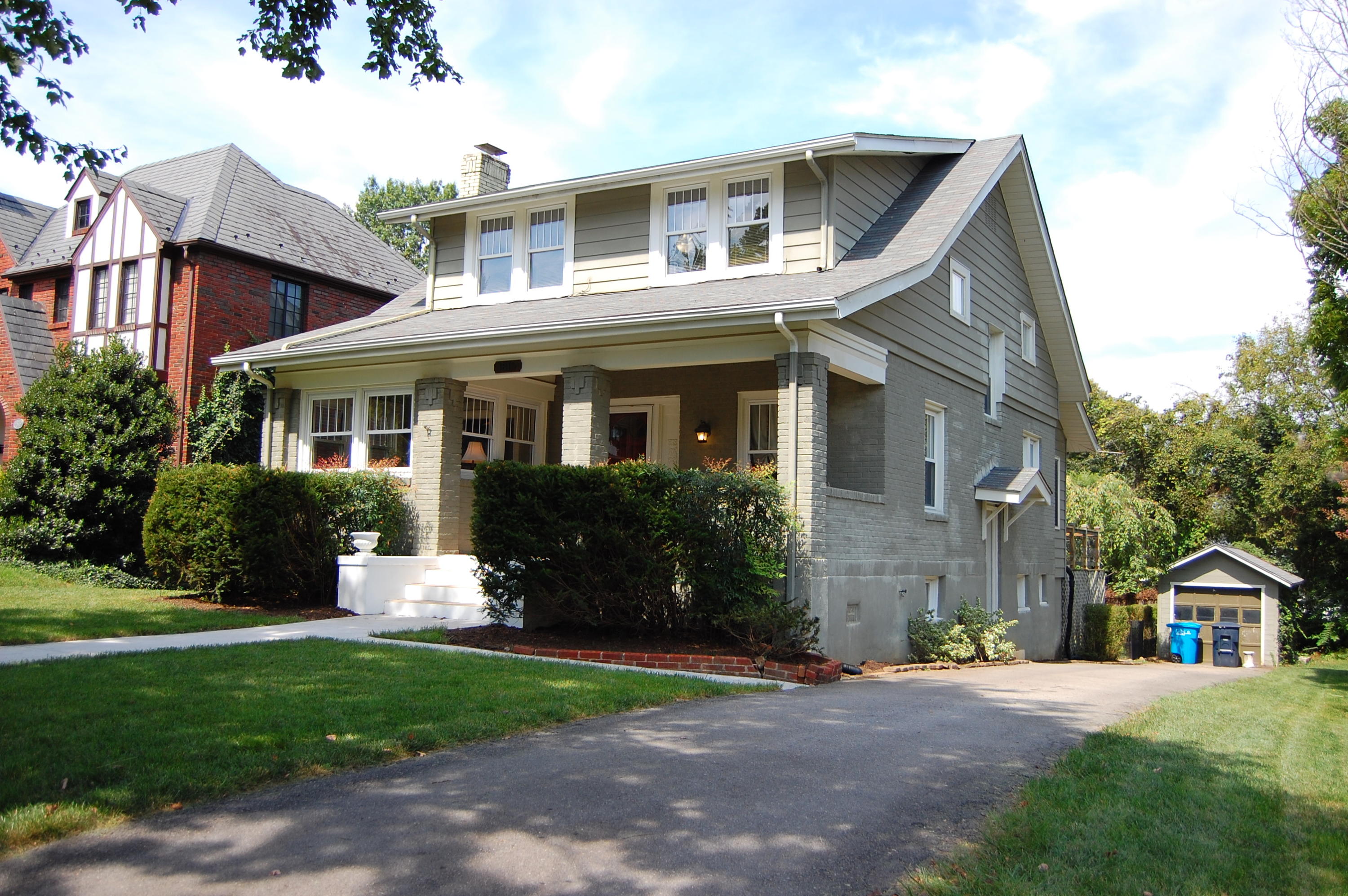 1815 Blenheim Road Southwest Roanoke, VA 24015 - Photo 3 of 40 DSC_1480