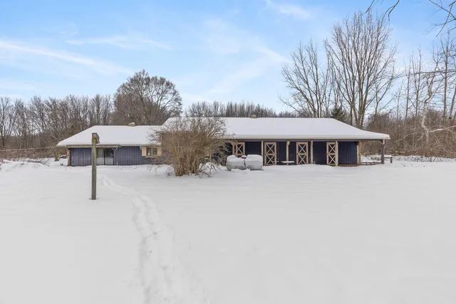 $199,900 | 789 7th Street, Plainwell, MI 49080