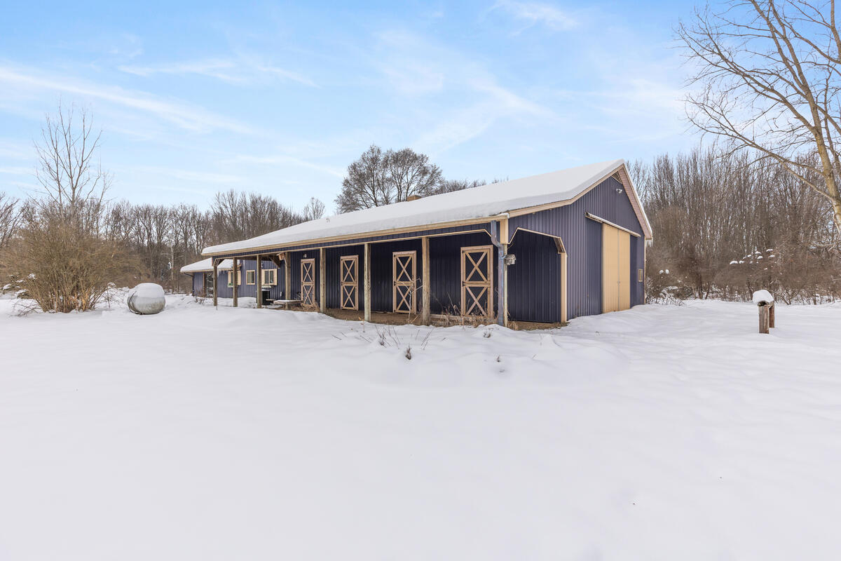 789 7th Street Plainwell, MI 49080 - Photo 3 of 26 789-7th_019