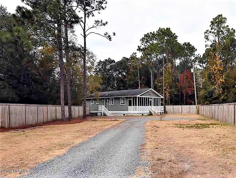 420 Beasley Road Wilmington, NC 28409 - Photo 4 of 22 Expansive 1/2 acre lot