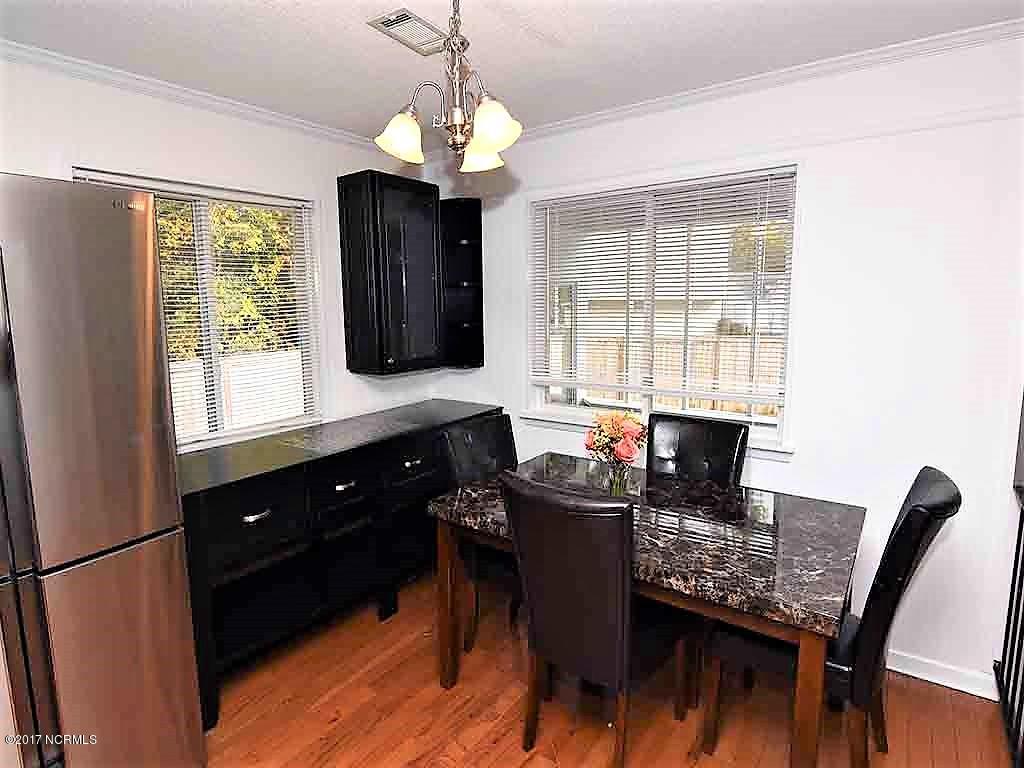 420 Beasley Road Wilmington, NC 28409 - Photo 7 of 22 Extra Built in Storage