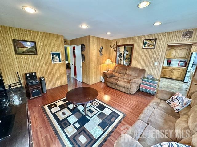 227 Old Stage Road Spotswood, NJ 08884 - Photo 25 of 39 Gallery Image 25