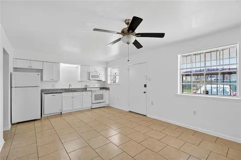 $399,000 | 2029 Whitney Avenue, Gretna, LA 70056