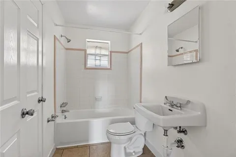 $399,000 | 2029 Whitney Avenue, Gretna, LA 70056