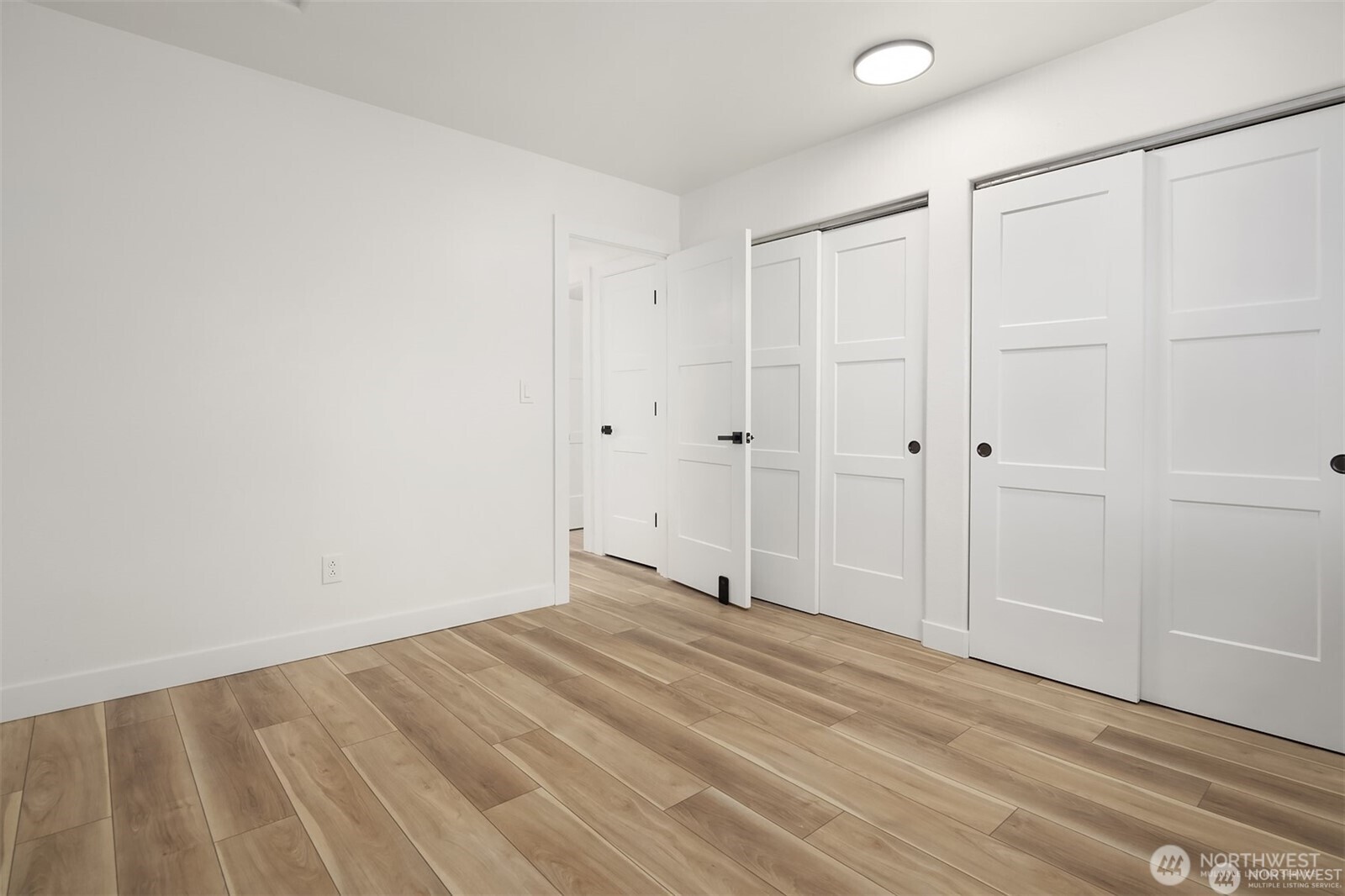 9 76th Street Southeast Everett, WA 98203 - Photo 17 of 28 a view of room