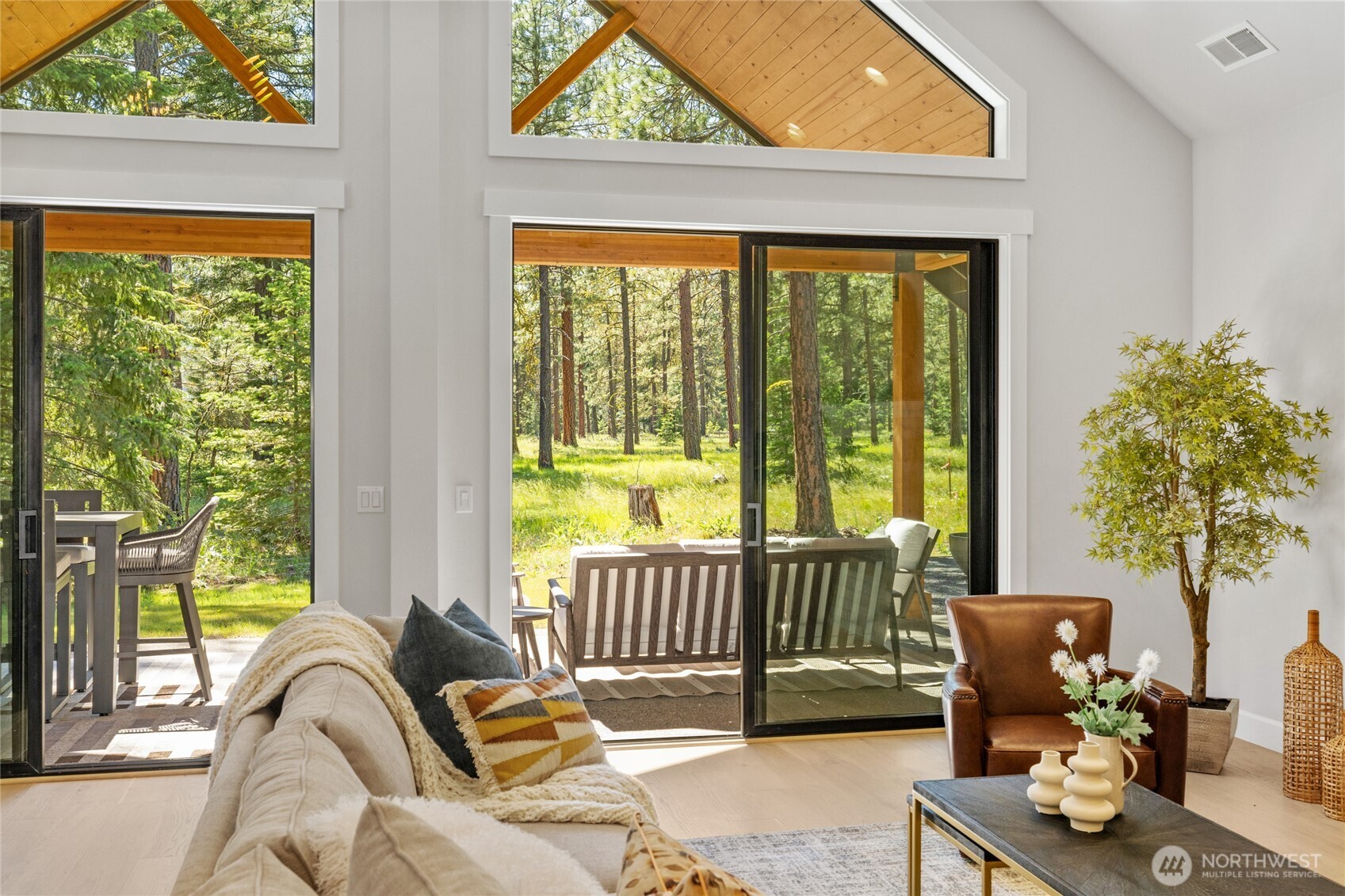 81 Plateau Loop Cle Elum, WA 98922 - Photo 17 of 40